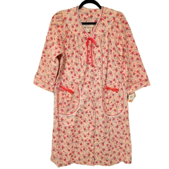 NWT Dead Stock Vintage Vandemere Floral Lace Night Gown House Coat Pearl Snap - Picture 1 of 10